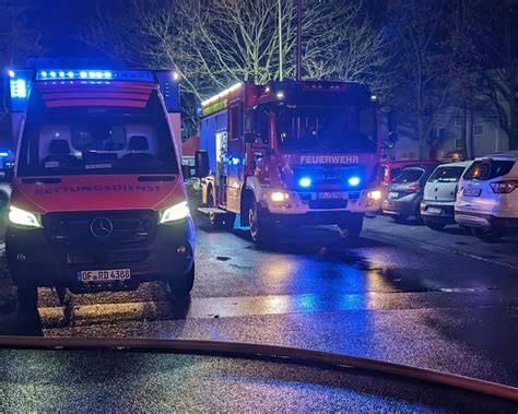 Hochhausbrand in Dreieich: Familie und Feuerwehrmann verletzt .